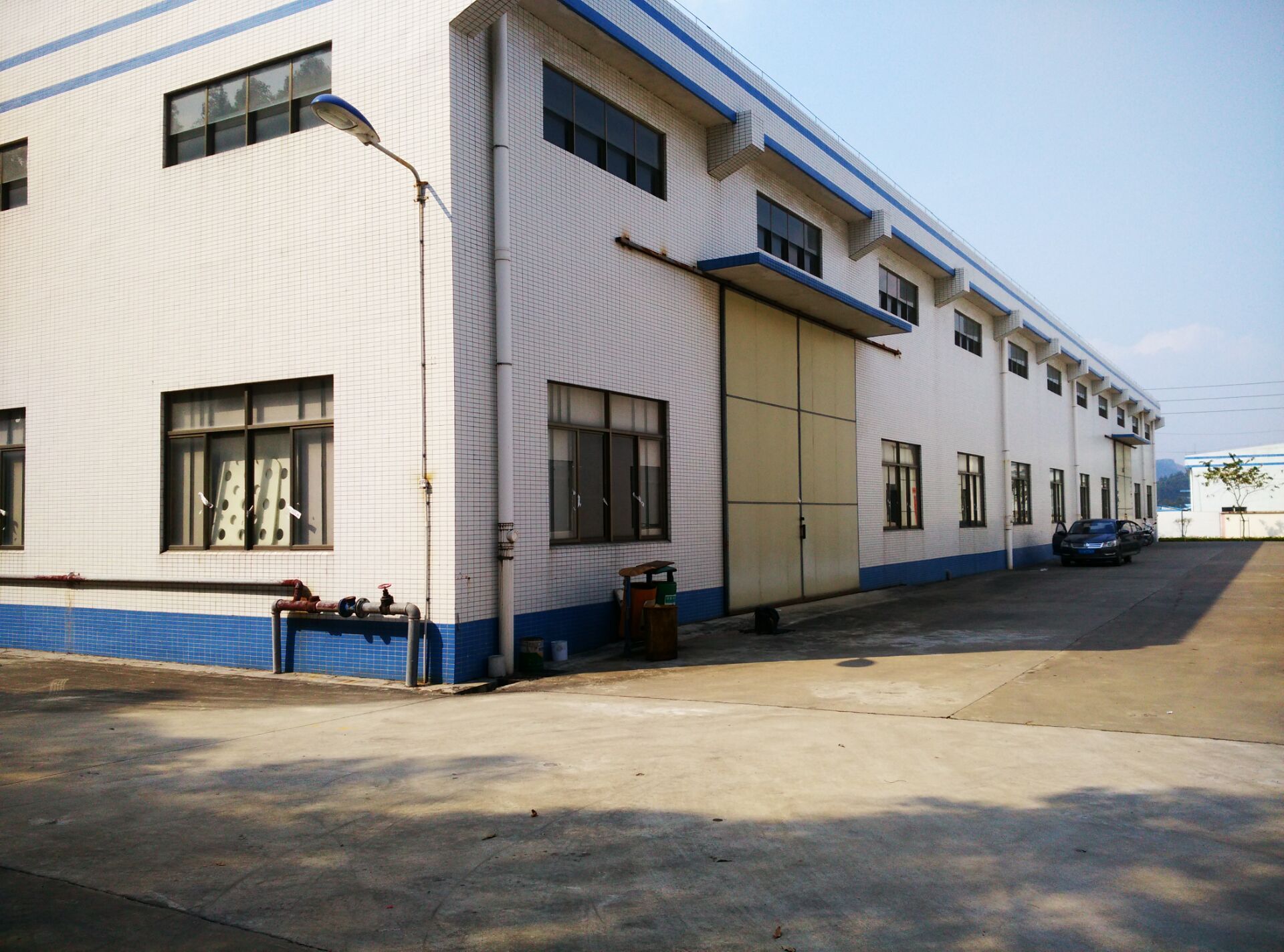 机动车排污费多此一举